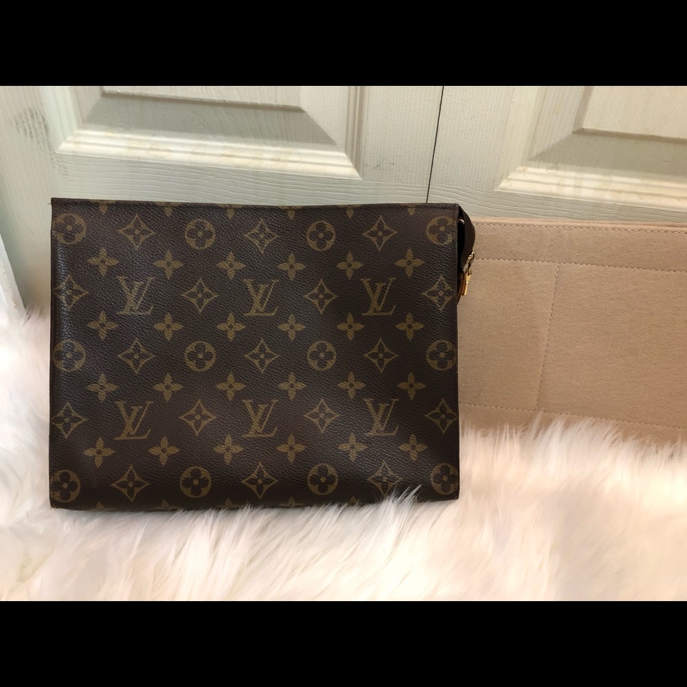 Louis Vuitton Toiletry 26 vintage (Authentic)
